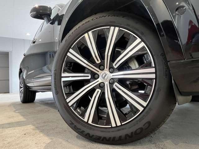 ＸＣ９０ Ｂ６　ＡＷＤ　インスクリプション　認定中古車・弊社下取車・パノラマサンルーフ・Ｂｏｗｅｒｅｓ＆Ｗｉｌｋｉｎｓプレミアムオーディオ・本革シート・禁煙車・全周囲カメラ・オレフォス社製クリスタルシフトノブ・シートヒーター＆シートクーラー（15枚目）