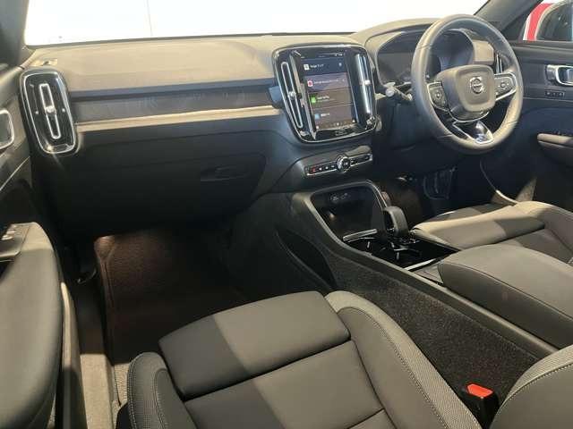 XC40リチャージ リチャージ プラスシングルモーター 認定中古車・弊社下取車・パノラマガラスサンルーフ・禁煙車・Googleインフォテイメントシステム・アダブティブクルーズコントロール・ブラインドスポットモニター・シートヒーター・ステアリングヒーター(3枚目)