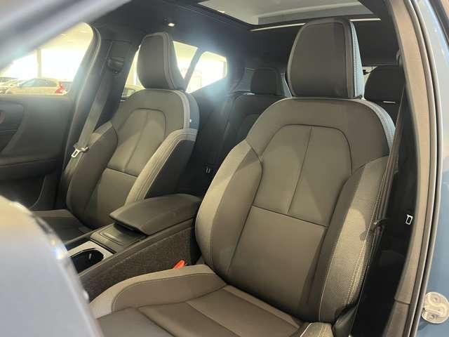 XC40リチャージ リチャージ プラスシングルモーター 認定中古車・弊社下取車・パノラマガラスサンルーフ・禁煙車・Googleインフォテイメントシステム・アダブティブクルーズコントロール・ブラインドスポットモニター・シートヒーター・ステアリングヒーター(21枚目)