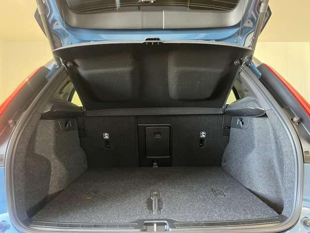 XC40リチャージ リチャージ プラスシングルモーター 認定中古車・弊社下取車・パノラマガラスサンルーフ・禁煙車・Googleインフォテイメントシステム・アダブティブクルーズコントロール・ブラインドスポットモニター・シートヒーター・ステアリングヒーター(26枚目)