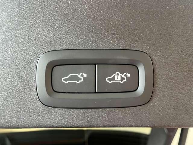 XC40リチャージ リチャージ プラスシングルモーター 認定中古車・弊社下取車・パノラマガラスサンルーフ・禁煙車・Googleインフォテイメントシステム・アダブティブクルーズコントロール・ブラインドスポットモニター・シートヒーター・ステアリングヒーター(38枚目)