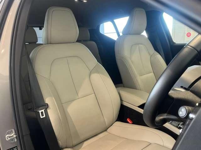 ＸＣ４０ Ｔ４　ＡＷＤ　インスクリプション　認定中古車・弊社下取車・本革シート・禁煙車・３６０°ビューカメラ・ｈａｒｍａｎ／ｋａｒｄｏｎプレミアムオーディオ・アダブティブクルーズコントロール・ブラインドスポットモニター・ステアリングヒーター（18枚目）