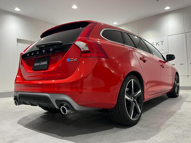 Ｖ６０ Ｄ４　Ｒデザイン　ディーゼルターボ　・認定中古車・ディーゼルエンジン・本革シート・禁煙車・シートヒーター・バックカメラ・フロントカメラ・アダブティブクルーズコントロール・ブラインドスポットモニター・電動パワーシート（14枚目）