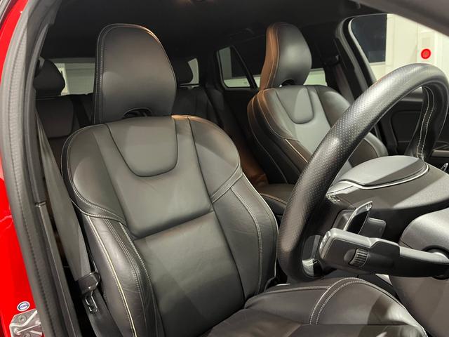 Ｖ６０ Ｄ４　Ｒデザイン　ディーゼルターボ　・認定中古車・ディーゼルエンジン・本革シート・禁煙車・シートヒーター・バックカメラ・フロントカメラ・アダブティブクルーズコントロール・ブラインドスポットモニター・電動パワーシート（18枚目）