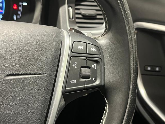 Ｖ６０ Ｄ４　Ｒデザイン　ディーゼルターボ　・認定中古車・ディーゼルエンジン・本革シート・禁煙車・シートヒーター・バックカメラ・フロントカメラ・アダブティブクルーズコントロール・ブラインドスポットモニター・電動パワーシート（26枚目）