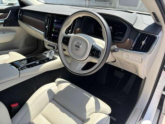 V90 リチャージ PHV T8 AWD インスクリプション 4WD 認定中古車・ワンオーナー・パノラマガラスサンルーフ・禁煙車・harman/kardonプレミアムオーディオ・本革シート・Googleインフォテイメントシステム・360°ビューカメラ(25枚目)