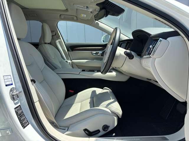 V90 リチャージ PHV T8 AWD インスクリプション 4WD 認定中古車・ワンオーナー・パノラマガラスサンルーフ・禁煙車・harman/kardonプレミアムオーディオ・本革シート・Googleインフォテイメントシステム・360°ビューカメラ(26枚目)