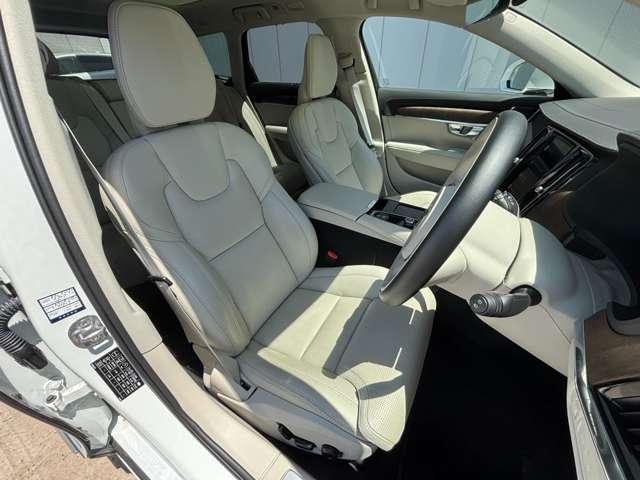 V90 リチャージ PHV T8 AWD インスクリプション 4WD 認定中古車・ワンオーナー・パノラマガラスサンルーフ・禁煙車・harman/kardonプレミアムオーディオ・本革シート・Googleインフォテイメントシステム・360°ビューカメラ(28枚目)