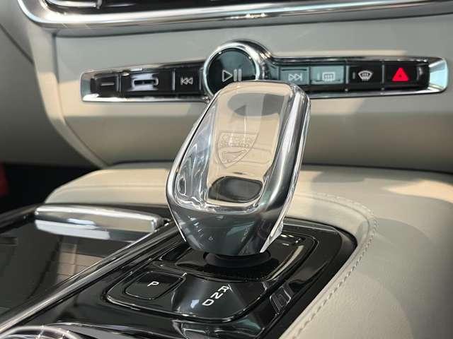V90 リチャージ PHV T8 AWD インスクリプション 4WD 認定中古車・ワンオーナー・パノラマガラスサンルーフ・禁煙車・harman/kardonプレミアムオーディオ・本革シート・Googleインフォテイメントシステム・360°ビューカメラ(40枚目)