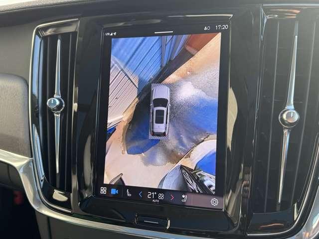 ３６０°ビューカメラ搭載で駐車をよりスムーズに！リアビューカメラへの切り替えもワンタッチ！