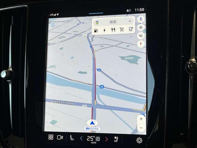 純正ＨＤＤナビは９インチのタッチスクリーン式センターディスプレイは直感的な操作性を実現。