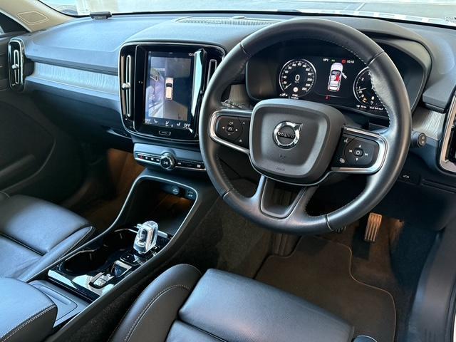 ＸＣ４０ Ｂ４　ＡＷＤ　インスクリプション　４ＷＤ　・認定中古車・本革シート・ｈａｒｍａｎ／ｋａｒｄｏｎプレミアムオーディオ・オレフォス社製クリスタルシフトノブ・禁煙車・３６０°ビューカメラ・電動パワーテールゲート・電動パワーシート・ブラインドスポット（16枚目）