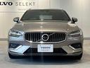 Ｖ６０ Ｔ５　インスクリプション　■認定中古車■ワンオーナー■禁煙車■黒革■ポールスターソフトウェア■純正１９インチアルミ■黒革シート■運転席・助手席シートヒーター＆クーラー■ｈａｍａｎ／ｋａｒｄｏｎ■テイラードダッシュボード（8枚目）