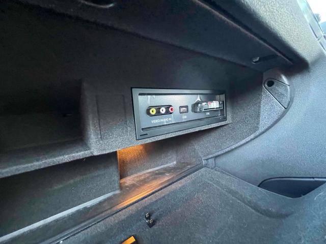 A3 スポーツバック1.4TFSI Sラインパック バックカメラ ナビ TV クリアランスソナー アルミホイール AT 盗難防止システム 記録簿 ABS ESC CD DVD再生 USB Bluetooth エアコン パワーステアリング(35枚目)