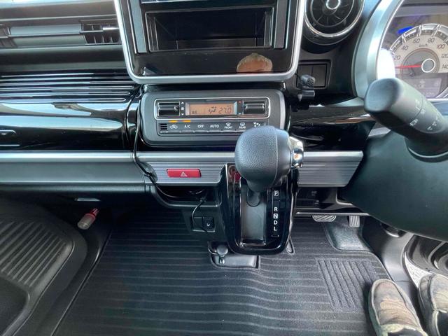スペーシアカスタム ハイブリッドＧＳ　ワンオーナー車・Ｂｌｕｅｔｏｏｔｈ機能付きオーディオ・両側スライド・片側電動　ナビ　ＴＶ　スマートキー　アイドリングストップ　シートヒーター　　ＣＶＴ　ＣＤ　アルミホイール　エアコン　運転席エアバッグ（7枚目）