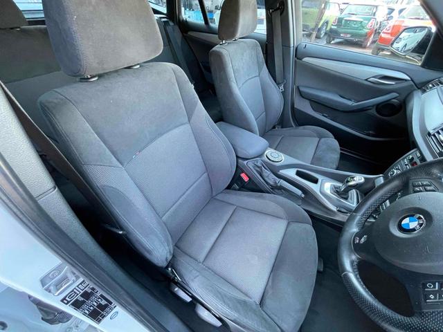 Ｘ１ ｓＤｒｉｖｅ　２０ｉ　Ｍスポーツ　Ｐａｎａｓｏｎｉｃストラーダナビ　ＴＶ　Ｂｌｕｅｔｏｏｔｈ機能　ＥＴＣ　純正１８インチアルミナビ　　ＡＴ　ＣＤ　ＵＳＢ　ＡＢＳ　エアコン　パワーステアリング　パワーウィンドウ（9枚目）