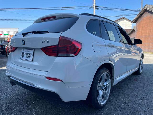 Ｘ１ ｓＤｒｉｖｅ　２０ｉ　Ｍスポーツ　Ｐａｎａｓｏｎｉｃストラーダナビ　ＴＶ　Ｂｌｕｅｔｏｏｔｈ機能　ＥＴＣ　純正１８インチアルミナビ　　ＡＴ　ＣＤ　ＵＳＢ　ＡＢＳ　エアコン　パワーステアリング　パワーウィンドウ（16枚目）