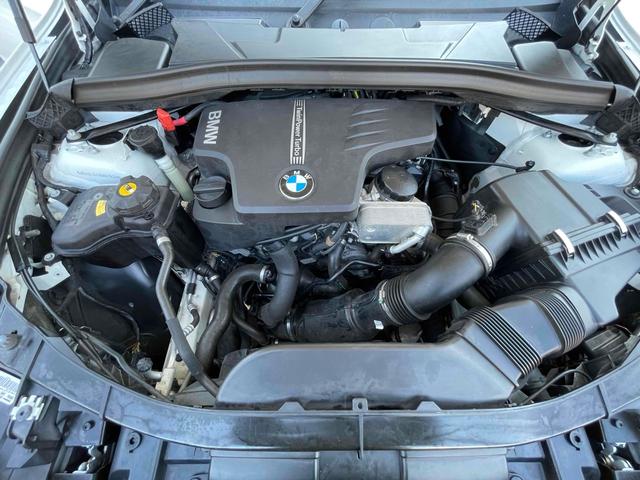 Ｘ１ ｓＤｒｉｖｅ　２０ｉ　Ｍスポーツ　Ｐａｎａｓｏｎｉｃストラーダナビ　ＴＶ　Ｂｌｕｅｔｏｏｔｈ機能　ＥＴＣ　純正１８インチアルミナビ　　ＡＴ　ＣＤ　ＵＳＢ　ＡＢＳ　エアコン　パワーステアリング　パワーウィンドウ（21枚目）