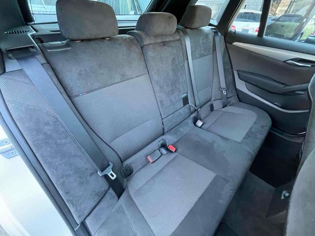 Ｘ１ ｓＤｒｉｖｅ　２０ｉ　Ｍスポーツ　Ｐａｎａｓｏｎｉｃストラーダナビ　ＴＶ　Ｂｌｕｅｔｏｏｔｈ機能　ＥＴＣ　純正１８インチアルミナビ　　ＡＴ　ＣＤ　ＵＳＢ　ＡＢＳ　エアコン　パワーステアリング　パワーウィンドウ（33枚目）