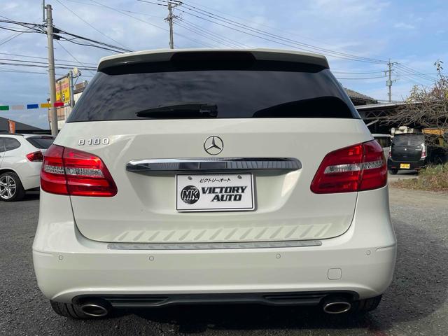 Ｂクラス Ｂ１８０　ブルーエフィシェンシースポーツナイトＰＫＧ　ドライブレコーダー　ＥＴＣ　バックカメラ　ナビ　ＴＶ　クリアランスソナー　オートクルーズコントロール　アルミホイール　後席モニター　パワーシート　電動格納ミラー　ＡＴ　盗難防止システム　記録簿　ＡＢＳ（17枚目）