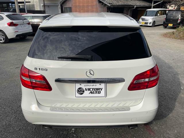 Ｂクラス Ｂ１８０　ブルーエフィシェンシースポーツナイトＰＫＧ　ドライブレコーダー　ＥＴＣ　バックカメラ　ナビ　ＴＶ　クリアランスソナー　オートクルーズコントロール　アルミホイール　後席モニター　パワーシート　電動格納ミラー　ＡＴ　盗難防止システム　記録簿　ＡＢＳ（18枚目）