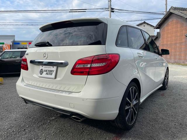 Ｂクラス Ｂ１８０　ブルーエフィシェンシースポーツナイトＰＫＧ　ドライブレコーダー　ＥＴＣ　バックカメラ　ナビ　ＴＶ　クリアランスソナー　オートクルーズコントロール　アルミホイール　後席モニター　パワーシート　電動格納ミラー　ＡＴ　盗難防止システム　記録簿　ＡＢＳ（19枚目）