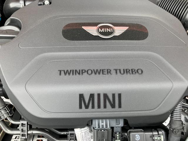 ＭＩＮＩ クーパーＤ　クリーンディーゼル　ＥＴＣ　バックカメラ　ナビ　クリアランスソナー　１７インチアルミホイール　オートライト　ターボ　アイドリングストップ　電動格納ミラー　ＵＳＢ　Ｂｌｕｅｔｏｏｔｈ　禁煙車（61枚目）