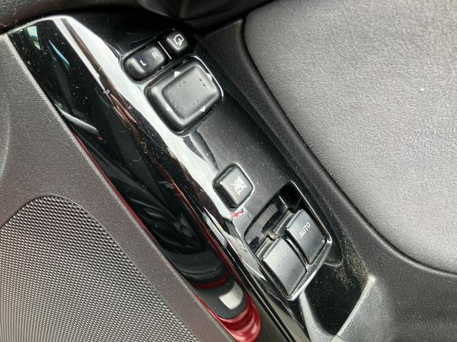 ＲＸ－８ ベースグレード　ＥＴＣ　ナビ　ＡＴ　ＨＩＤ　キーレスエントリー　電動格納ミラー　アルミホイール　衝突安全ボディ　ＡＢＳ　ＣＤ　エアコン　パワーステアリング　パワーウィンドウ（11枚目）