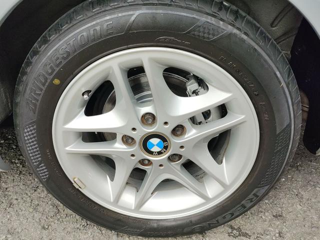 ３シリーズ ３１８Ｃｉ　ＥＴＣ　バックカメラ　ナビ　ＴＶ　アルミホイール　ＡＴ　盗難防止システム　ＡＢＳ　エアコン　パワーステアリング（12枚目）