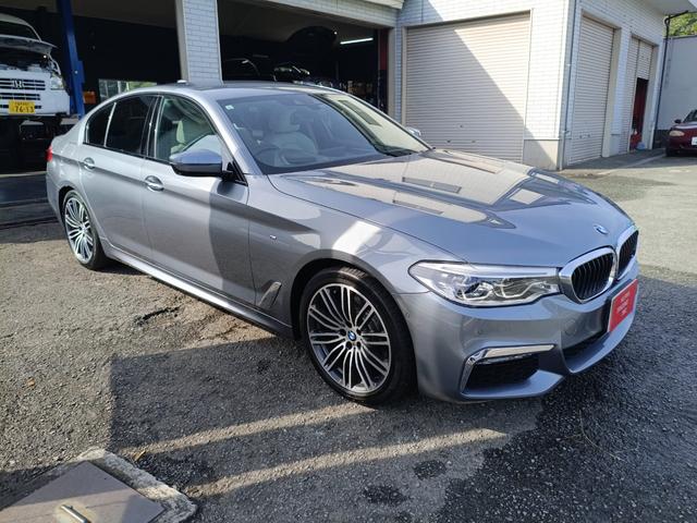 5シリーズ 523i Mスポーツ ハイラインパッケージ ドライブレコーダー ETC クリアランスソナー レーンアシスト オートクルーズコントロール 衝突被害軽減システム 全周囲カメラ ナビ アルミホイール LEDヘッドランプ AT スマートキー(3枚目)