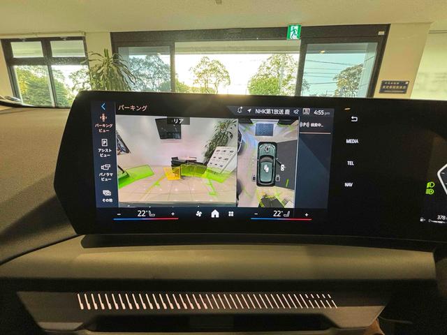 １シリーズ １２０　ハイラインパッケージ　全周囲カメラ　クリアランスソナー　オートクルーズコントロール　衝突被害軽減システム　アルミホイール　パワーシート　スマートキー　ＡＴ　盗難防止システム　ＡＢＳ　ＥＳＣ　エアコン　パワーステアリング（11枚目）