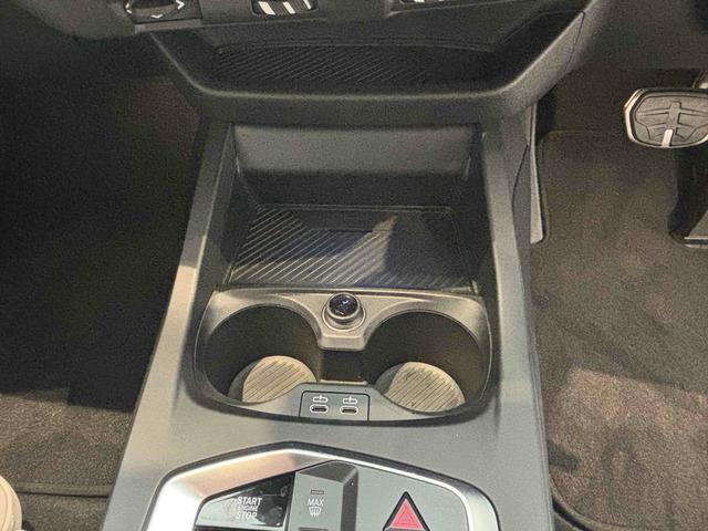 １シリーズ １２０ｄ　Ｍスポーツ　ハイラインパッケージ　全周囲カメラ　オートクルーズコントロール　アルミホイール　サンルーフ　パワーシート　電動格納ミラー　シートヒーター　ＡＴ　エアコン　パワーステアリング　パワーウィンドウ（5枚目）