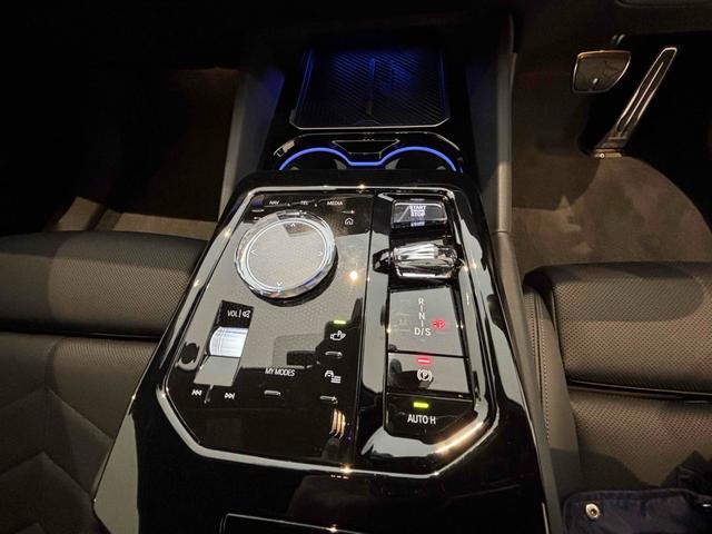 すぐにご来店頂けない場合や遠方にお住まいの方、車両状態の詳細が知りたい方はお気軽にご連絡下さい♪