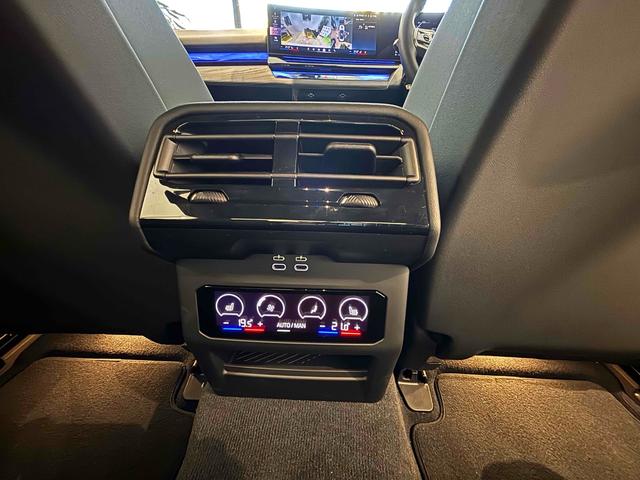 この度は当店のお車をご覧になっていただき、誠にありがとうございます。ぜひじっくりとご検討下さい。気軽にお問合せ・お見積りお待ちしております。