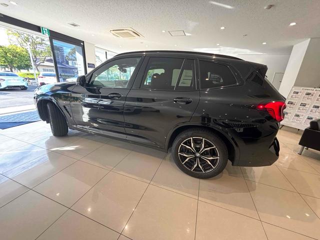 Ｘ３ ｘＤｒｉｖｅ　２０ｄ　Ｍスポーツ　４ＷＤ　クリアランスソナー　オートクルーズコントロール　レーンアシスト　パワーシート　衝突被害軽減システム　ナビ　ＬＥＤヘッドランプ　ヘッドライトウォッシャー　電動リアゲート　アルミホイール（17枚目）