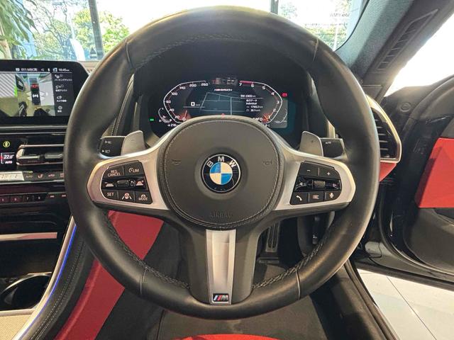8シリーズ M850i xDrive グランクーペ 4WD クリアランスソナー レーンアシスト オートクルーズコントロール パークアシスト 衝突被害軽減システム 全周囲カメラ アルミホイール オートライト サンルーフ AT シートヒーター(2枚目)