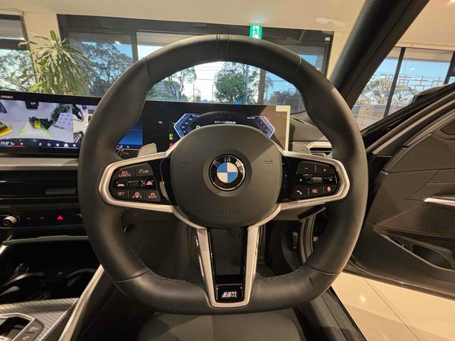 ３シリーズ ３２０ｉツーリング　Ｍスポーツ　ＥＴＣ　全周囲カメラ　クリアランスソナー　オートクルーズコントロール　レーンアシスト　衝突被害軽減システム　アルミホイール　ヘッドライトウォッシャー　パワーシート　スマートキー　アイドリングストップ（2枚目）