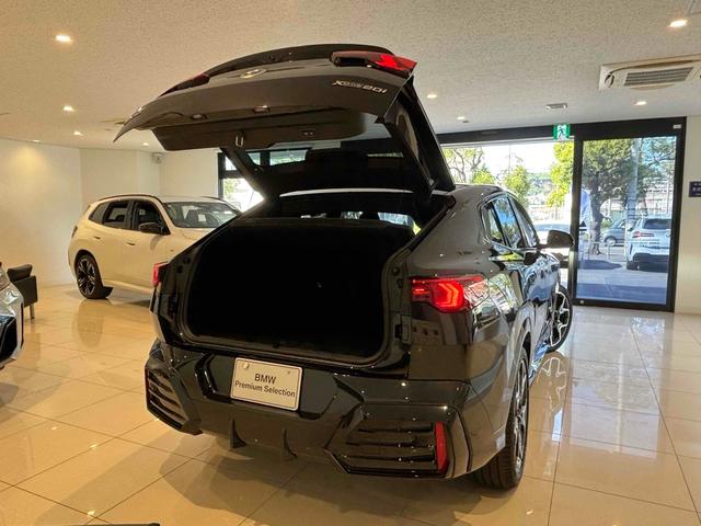 Ｘ２ ｘＤｒｉｖｅ　２０ｉ　Ｍスポーツハイラインパッケージ　レンタカーＵＰ★　４ＷＤ　全周囲カメラ　オートクルーズコントロール　レーンアシスト　パワーシート　衝突被害軽減システム　ＬＥＤヘッドランプ　電動リアゲート　アルミホイール　スマートキー（17枚目）