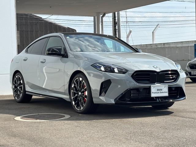 2シリーズ M235 xDriveグランクーペ M235 xDriveグランクーペ(5名)(3枚目)