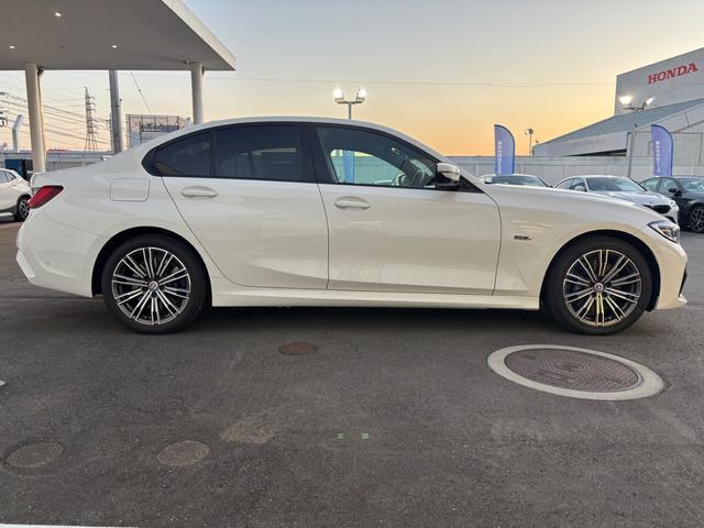 3シリーズ 330e Mスポーツ(13枚目)