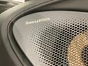 ベースグレード　ＳＰペイント　Ｂｏｗｅｒｓ　ａｎｄ　Ｗｉｌｋｉｎｓ　スポーツエギゾースト・ラグジュアリーパック　ヒーター付きメモリーシート　パークセンサー　リアビューカメラ　セキュリティパック　ダイヤモンドカットＡＷ（17枚目）