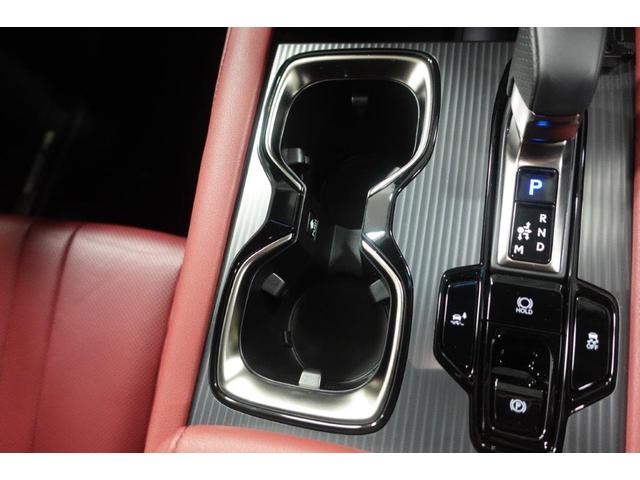 ＲＸ ＲＸ５００ｈ　Ｆスポーツパフォーマンス　４ＷＤ　全周囲カメラ　クリアランスソナー　オートクルーズコントロール　レーンアシスト　パワーシート　衝突被害軽減システム　サンルーフ　ナビ　オートマチックハイビーム　オートライト　ＬＥＤヘッドランプ（5枚目）