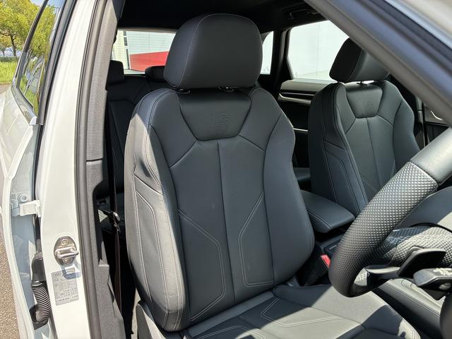 Ｑ３ ３５ＴＦＳＩ　Ｓライン　スマホ連動　レザーシート　ＴＶチューナー　認定中古車　正規ディーラー試乗車（3枚目）