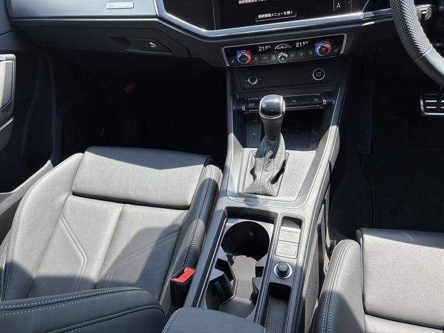 Ｑ３ ３５ＴＦＳＩ　Ｓライン　スマホ連動　レザーシート　ＴＶチューナー　認定中古車　正規ディーラー試乗車（13枚目）