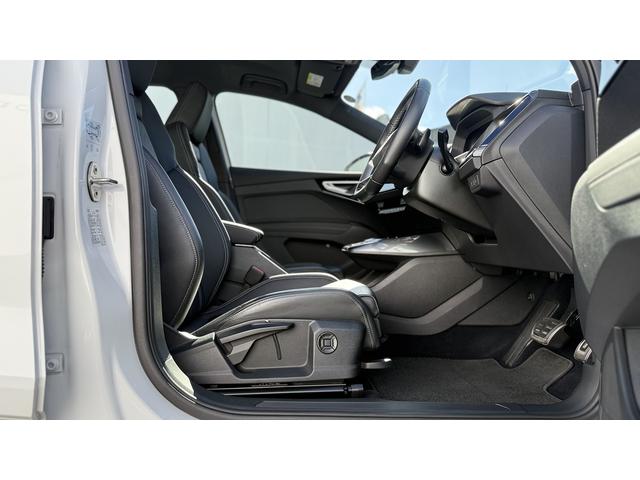 Ｑ４ ｅ－トロン ４０ｅ－トロン　Ｓ－ＬＩＮＥ　レザーシート　スマホ連動　認定中古車　正規ディーラー試乗車（13枚目）