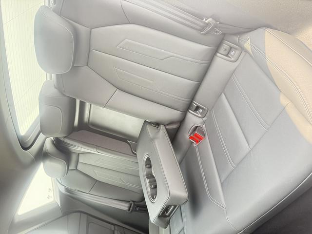 �i���A�V�[�g�j���Ђ���̂��抷�����A�ŏ��͏����p���̈Ⴂ��������Ǝv���܂��B�����Ԃ̃h���C�u�ł����ɂ����V�[�g�f�ނ�V�[�g�|�W�V�����ւ̍S���̊��������B