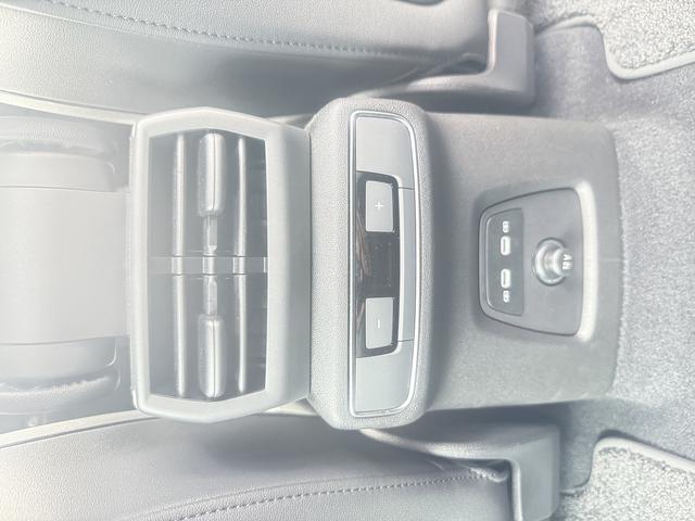 �i�R�]�[���I�[�g�G�A�R���j�^�]�ȁA����ȁA���A�̉��x���ʂɒ����\�ł��B���ꂼ��̐Ȃŉ��K�ɂ��߂������������\�ł��B