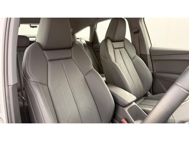 �i�^�]�ȁ^����ȁj�����Ԃ̃h���C�u�ł����ɂ��������ł߂̃V�[�g�ł��B�S�ԕW���ŃT�C�h�G�A�o�b�O��W���������Ă���܂��B