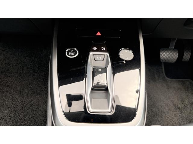 �i�d�u�V�t�g�j�L�[�������ăV�[�g�ɍ���A�u���[�L�𓥂ނƃX�^�[�g�{�^�����������ɔ��M�ł��܂��B�d�C�����ԂȂ�ł͂̃X���[�X�Ȏn�����\�ł��B