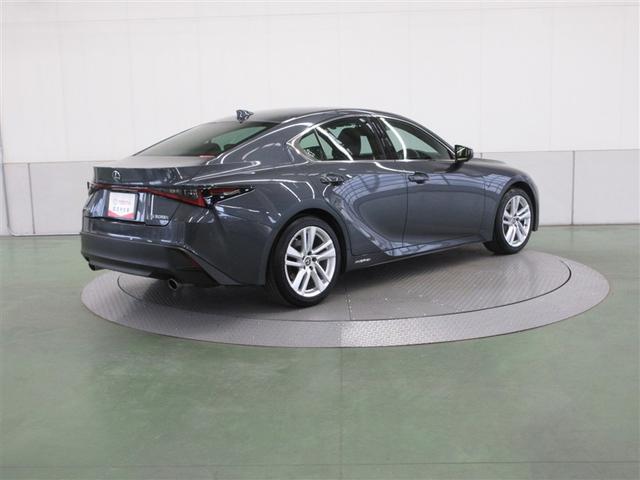 ＩＳ ＩＳ３００ｈ　フルセグ　メモリーナビ　ＤＶＤ再生　ミュージックプレイヤー接続可　バックカメラ　衝突被害軽減システム　ＥＴＣ　ＬＥＤヘッドランプ　記録簿（6枚目）